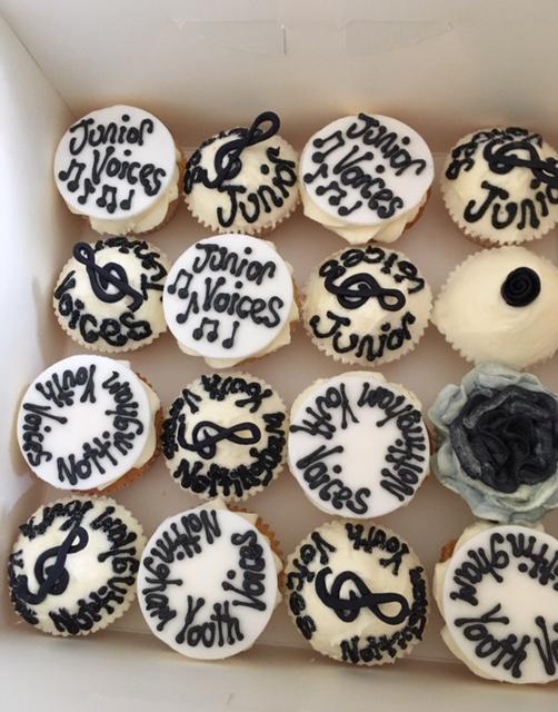Youth choir cakes 1